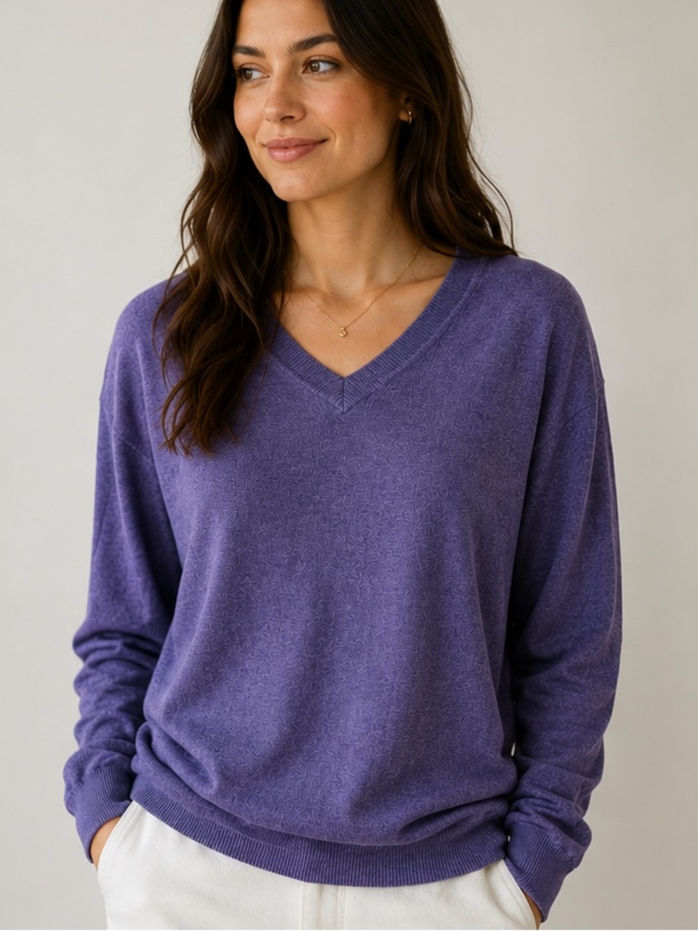 Black Brown 1826 V-Neck Sweater in Violet Purple